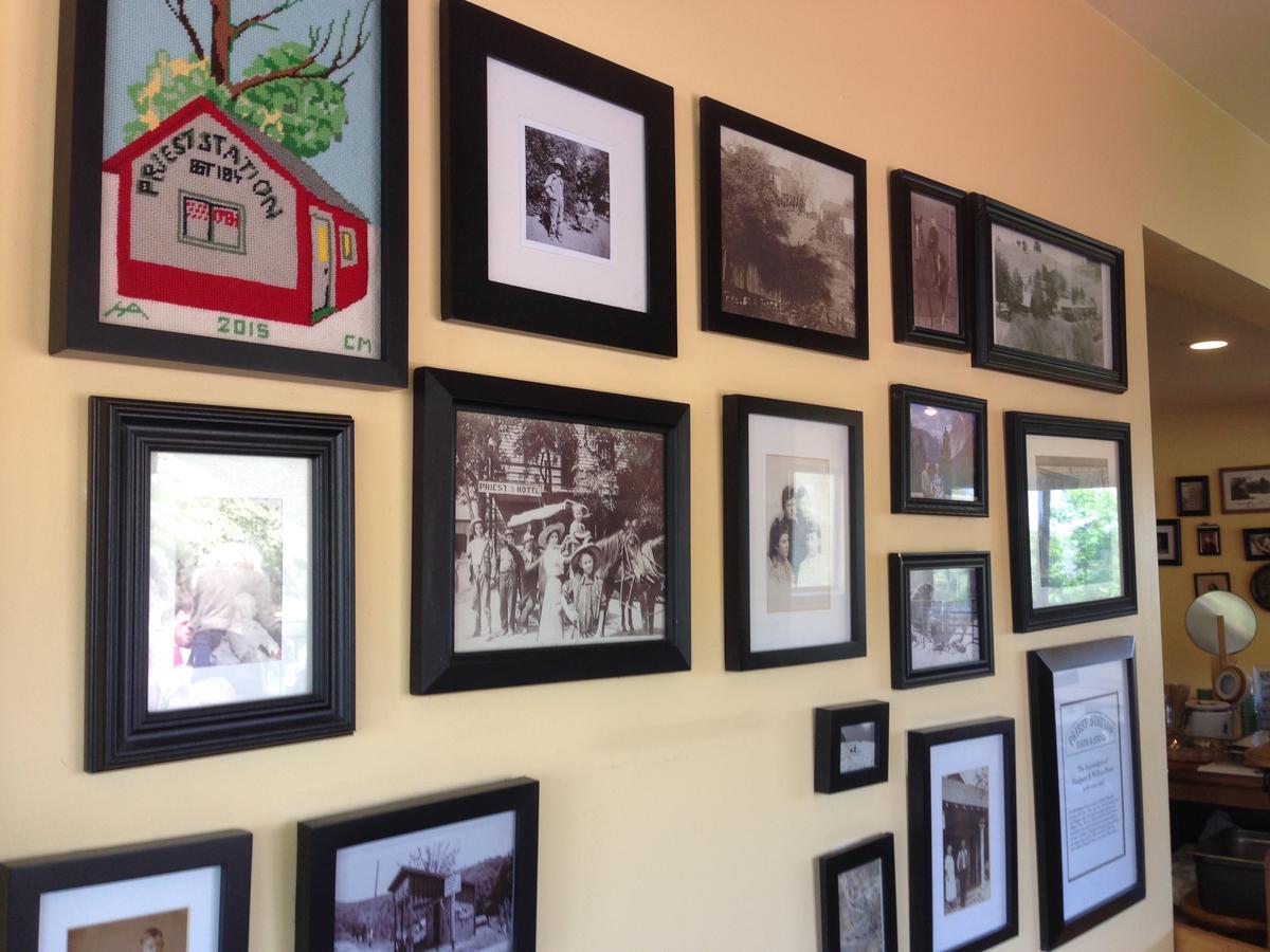 Priest Station Cafe & Cabins グローヴランド エクステリア 写真